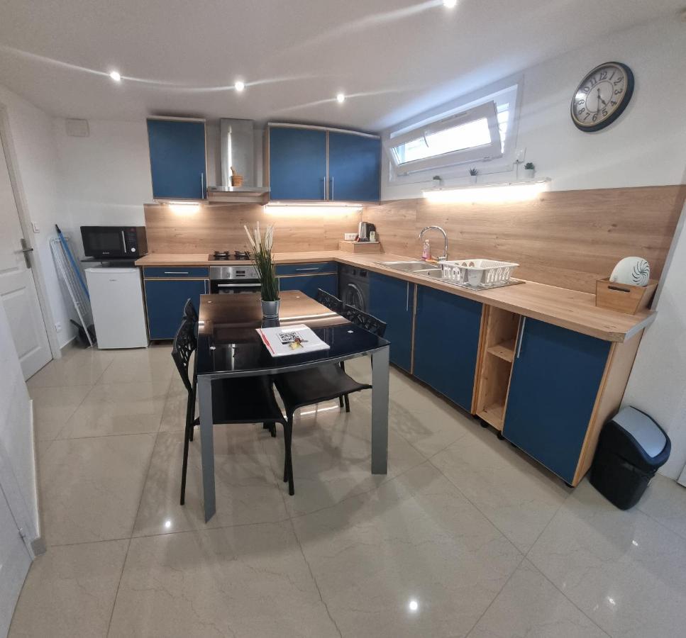 Studio Arena - Groupama Stadium Lyon 메이쥬 외부 사진